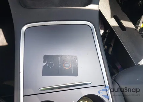 2022 Tesla Model Y Performance Dual Motor All-Wheel Drive from USA, damaged, VIN 7SAYGDEF2NF558690